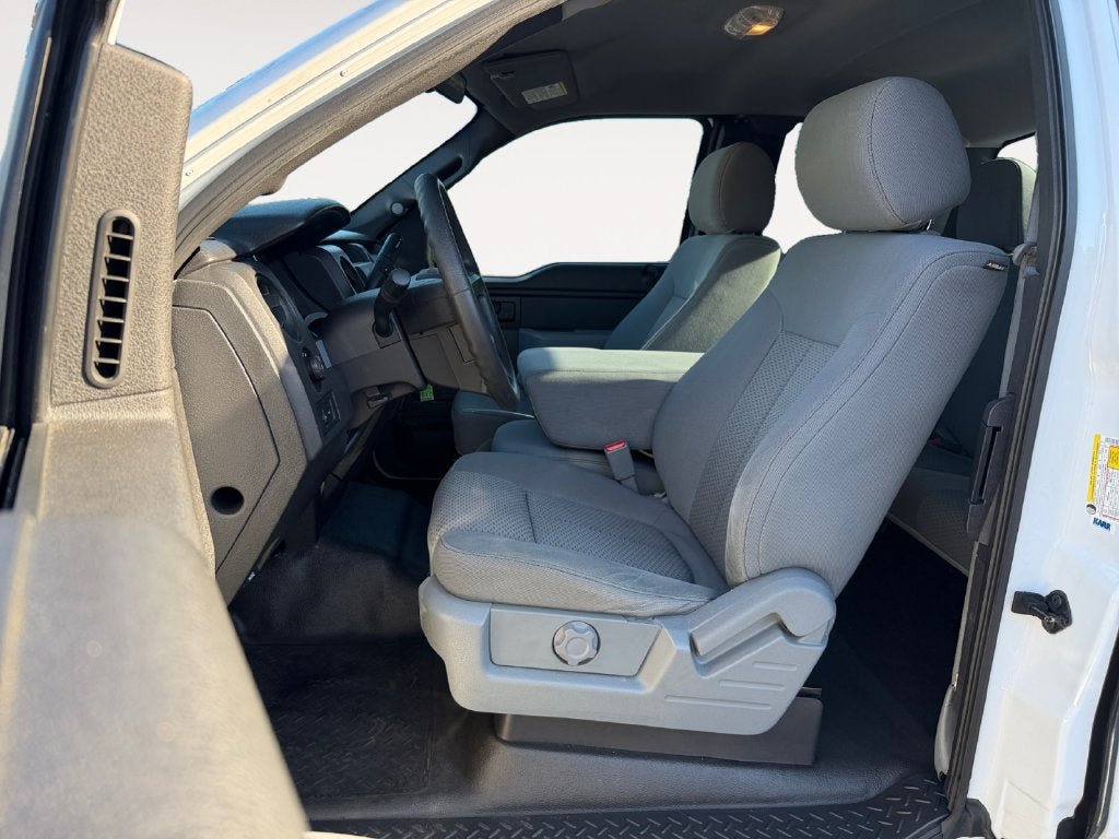 Used 2014 Ford F150 STX w/ Trailer Tow Package RWD image 7