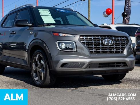 Certified 2024 Hyundai Venue Limited FWD image 23