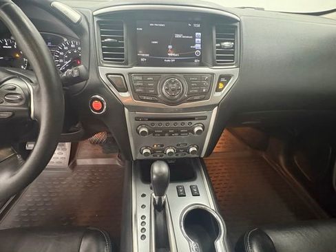 Used 2020 Nissan Pathfinder SL FWD image 26