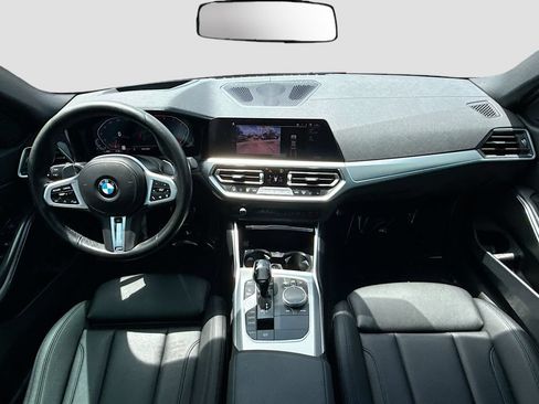 Used 2021 BMW 330i Sedan w/ M Sport Package RWD image 15