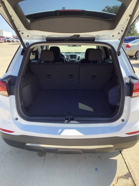 Used 2024 Chevrolet Equinox LT AWD/4WD image 5