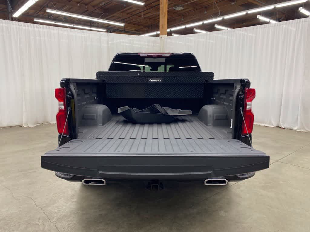 Used 2022 Chevrolet Silverado 1500 High Country w/ High Country Premium Package AWD/4WD image 27