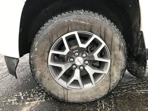 Used 2021 Chevrolet Colorado W/T image 21