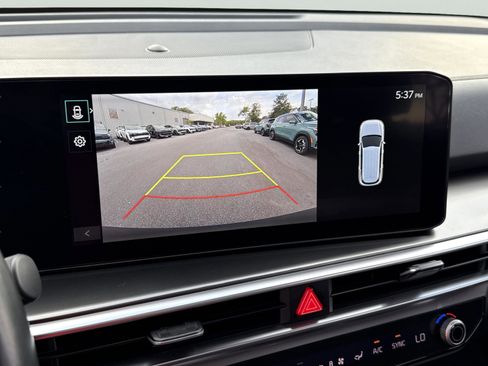 Certified 2025 Kia Sorento EX AWD/4WD image 14