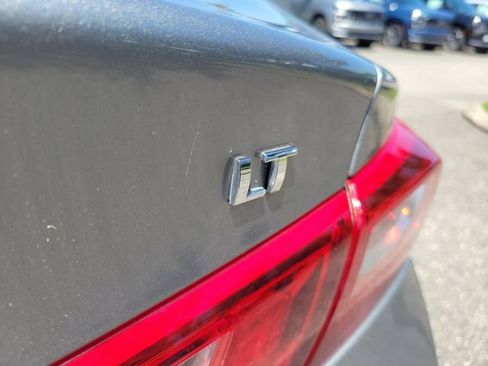Certified 2025 Chevrolet Malibu LT FWD image 11