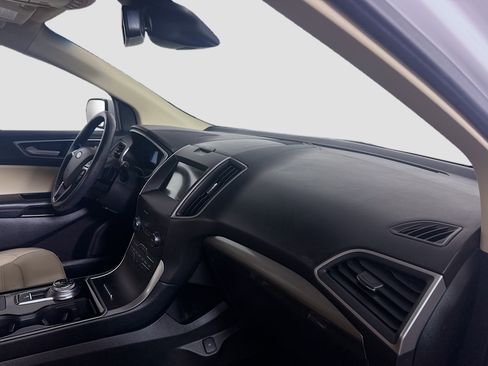 Used 2019 Ford Edge SEL w/ Equipment Group 201A image 30