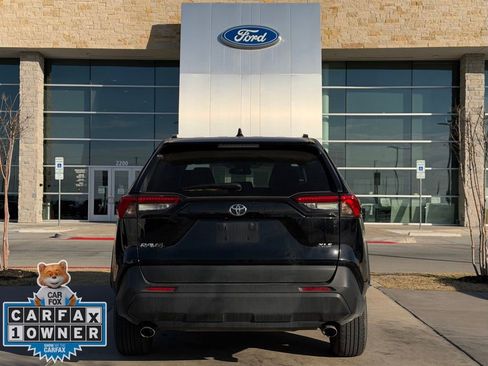 Used 2024 Toyota RAV4 XLE image 19