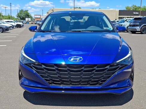 Certified 2023 Hyundai Elantra SEL FWD image 2