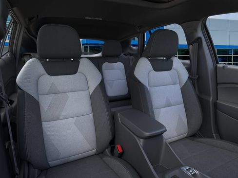 New 2026 Chevrolet Trax RS w/ Sunroof Package FWD image 16