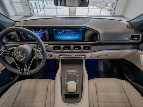 Used 2026 Mercedes-Benz GLE 450 4MATIC Coupe image 8