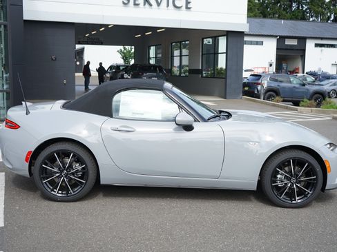 New 2026 MAZDA MX-5 Miata Grand Touring w/ Weather Package RWD image 2