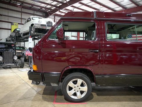 Used 1990 Volkswagen Vanagon Multi-Van image 3