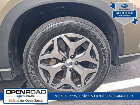 Certified 2023 Subaru Forester Premium AWD/4WD image 9