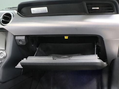 Used 2019 Ford Mustang Premium RWD image 28