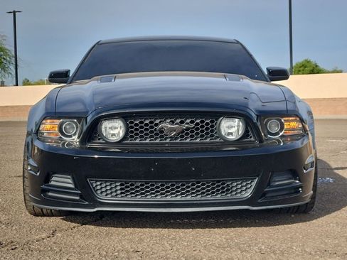 Used 2014 Ford Mustang GT Premium w/ Comfort Package RWD image 3
