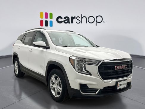 Used 2023 GMC Terrain SLE w/ Driver Convenience Package image 7