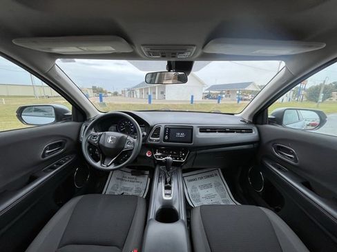 Used 2019 Honda HR-V EX image 10