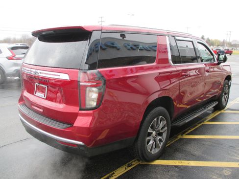 Used 2023 Chevrolet Suburban LS image 5