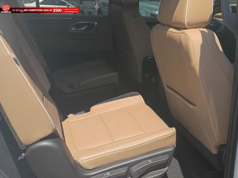 Used 2021 Chevrolet Tahoe Premier w/ Premium Package RWD image 20
