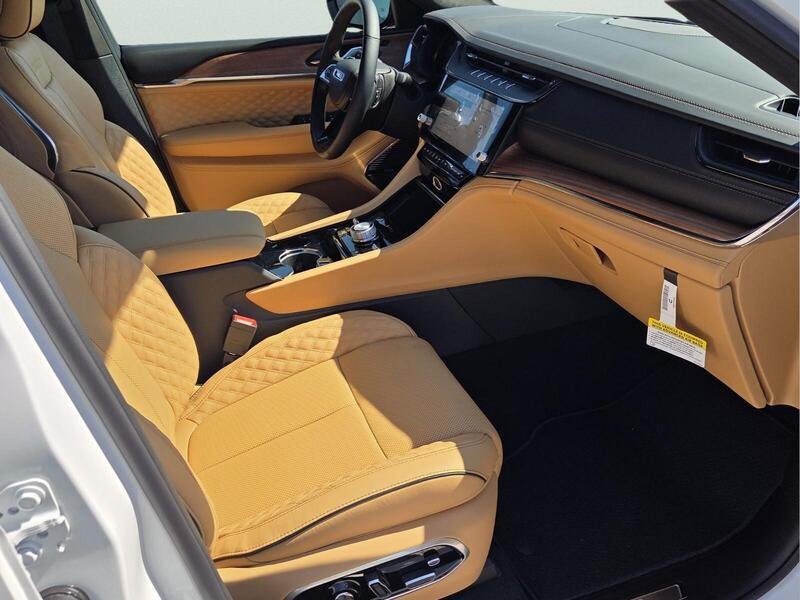 New 2027 Jeep Grand Cherokee Summit AWD/4WD image 18