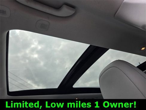 Used 2021 Jeep Cherokee Limited image 20