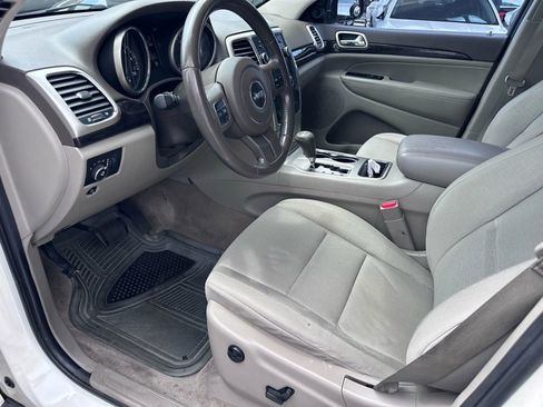 Used 2012 Jeep Grand Cherokee Laredo w/ Laredo E Group image 45