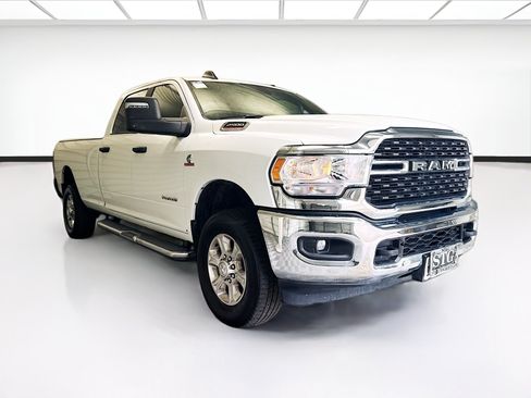 Used 2024 RAM 2500 Big Horn AWD/4WD image 3