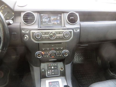 Used 2016 Land Rover LR4 HSE Silver Edition image 21