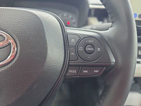 Used 2024 Toyota Corolla LE w/ LE Premium Package FWD image 22