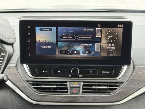 Certified 2025 Nissan Altima 2.5 SV w/ SV Premium Package FWD image 3