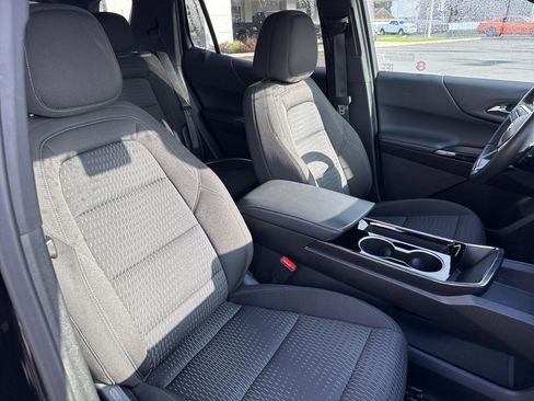 Used 2025 Chevrolet Equinox LT image 11