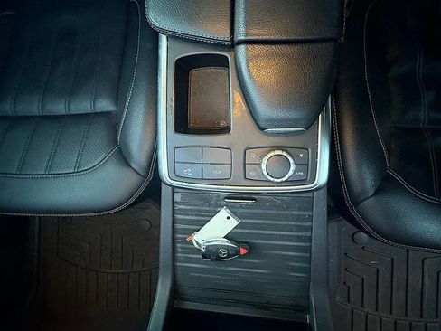 Used 2015 Mercedes-Benz GL 320 BlueTEC 4MATIC image 30