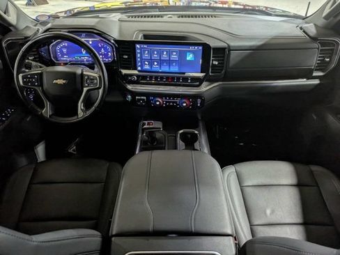 Used 2023 Chevrolet Silverado 1500 LTZ w/ LTZ Convenience Package II AWD/4WD image 15