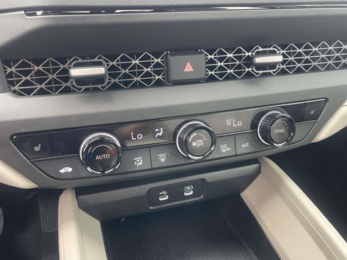 Used 2025 Honda Accord SE image 25