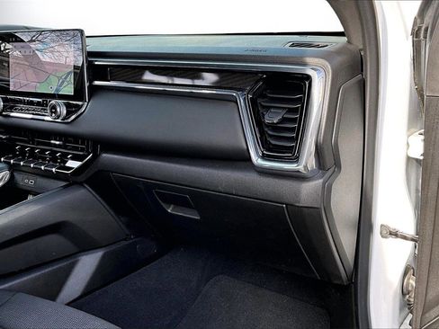 Used 2024 GMC Canyon Elevation w/ Trailering Package image 19