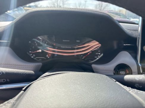 Used 2024 Jeep Compass Limited image 11