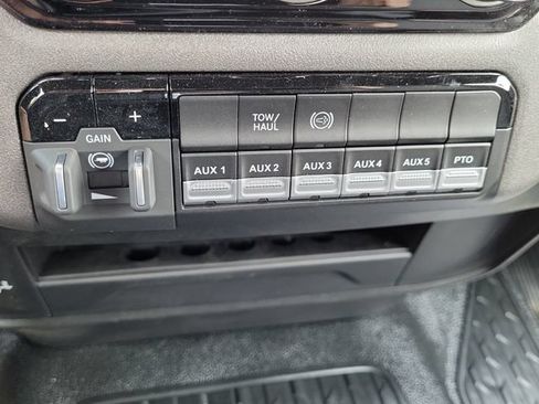 New 2026 RAM 5500 Tradesman w/ Chrome Appearance Group AWD/4WD image 33