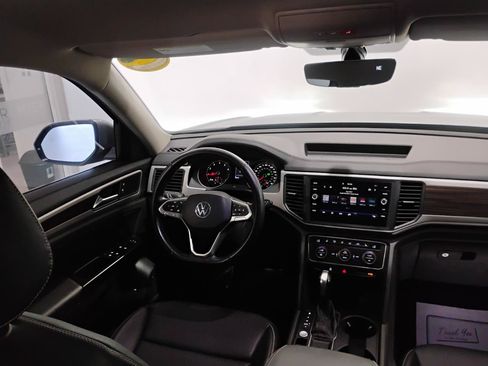 Used 2021 Volkswagen Atlas SE FWD image 13