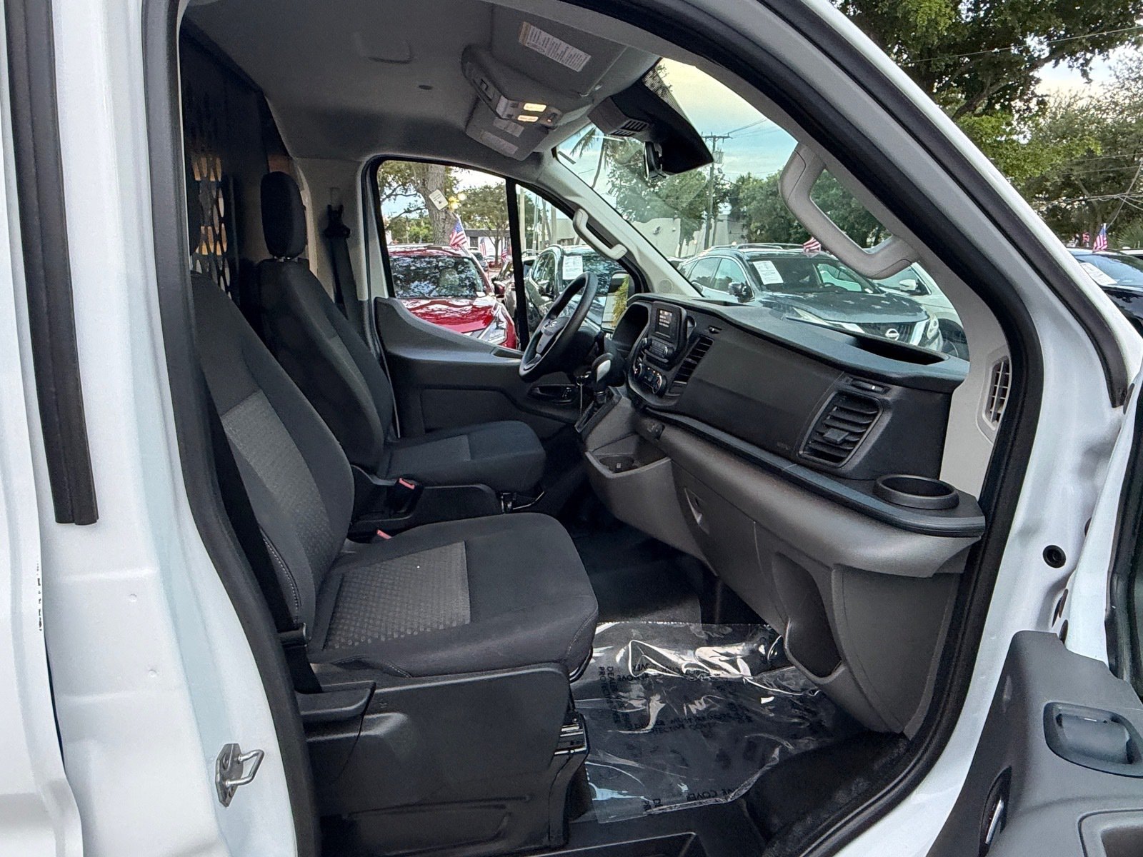 Used 2025 Ford Transit 250 Low Roof w/ Exterior Upgrade Package RWD image 11