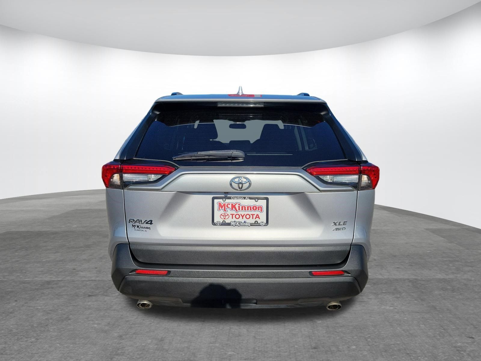 Used 2022 Toyota RAV4 XLE AWD/4WD image 6