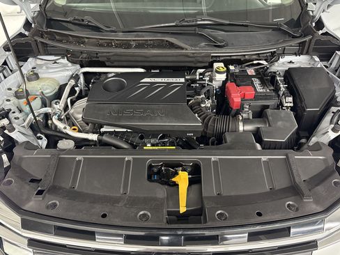 Used 2024 Nissan Rogue SL w/ SL Premium Package FWD image 32