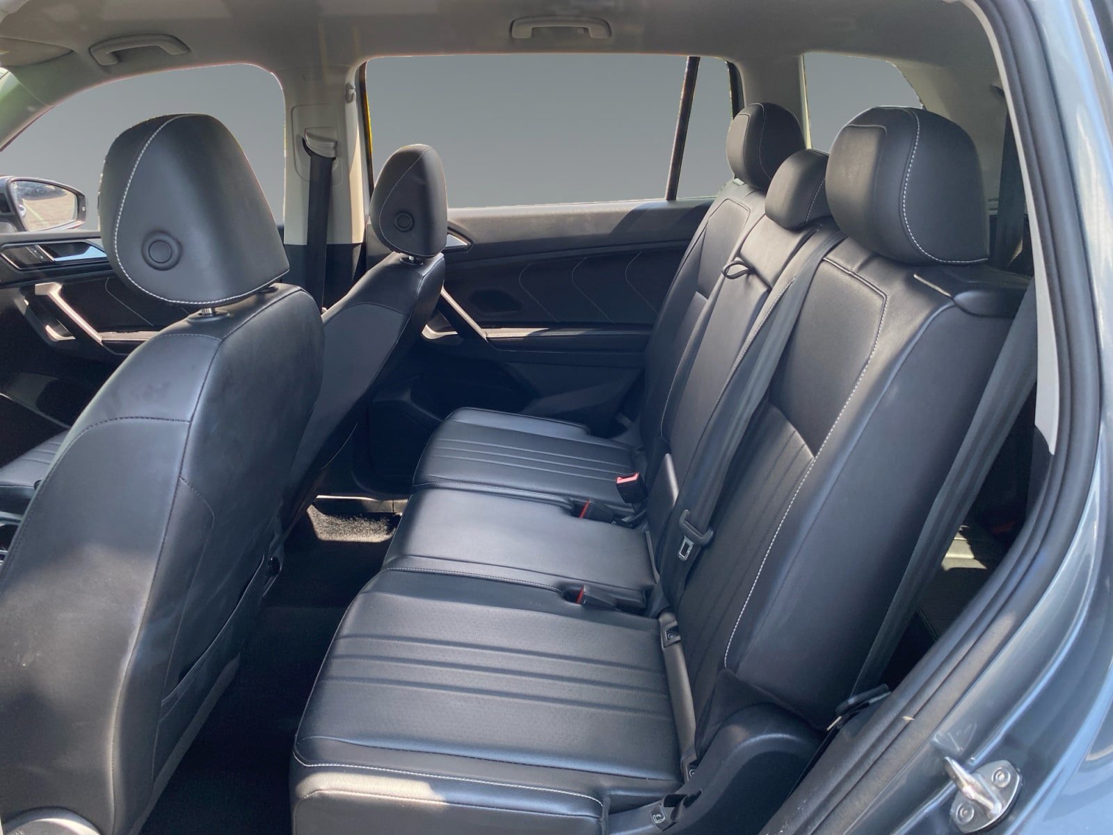 Used 2024 Volkswagen Tiguan Wolfsburg Edition FWD image 13