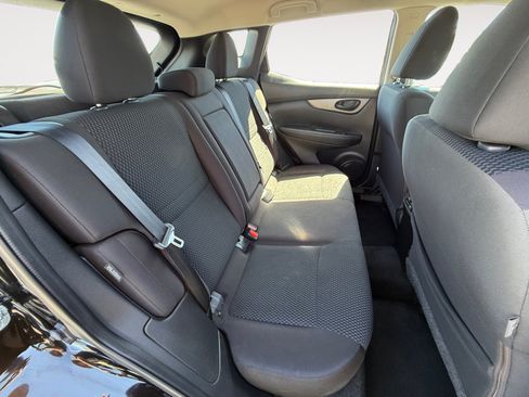 Used 2020 Nissan Rogue Sport S FWD image 18