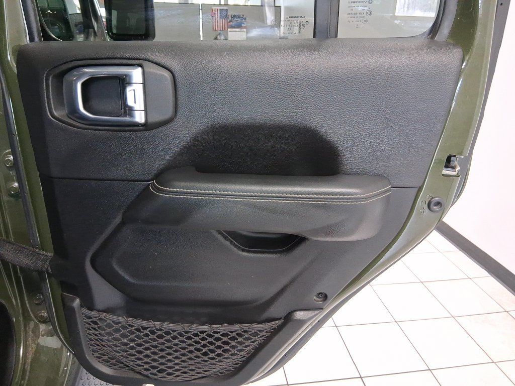 Used 2022 Jeep Wrangler Unlimited Sahara w/ Cold Weather Group AWD/4WD image 39