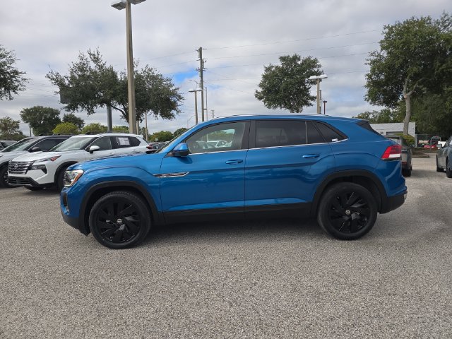 Used 2024 Volkswagen Atlas Cross Sport SE FWD image 5