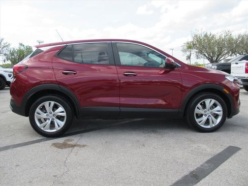 Used 2024 Buick Encore GX Preferred w/ Comfort Package image 2