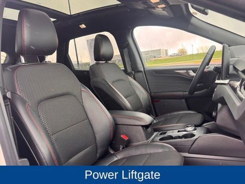 Used 2024 Ford Escape ST-Line w/ Tech Pack #1 AWD/4WD image 24