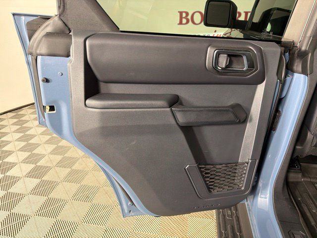Used 2025 Ford Bronco Outer Banks AWD/4WD image 31