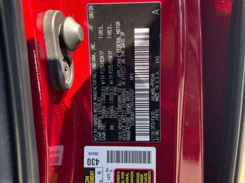 Certified 2024 Toyota Sienna LE w/ LE Plus Package image 19