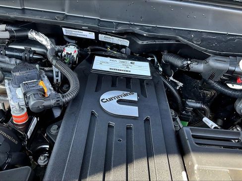 Used 2025 RAM 2500 Tradesman AWD/4WD image 33